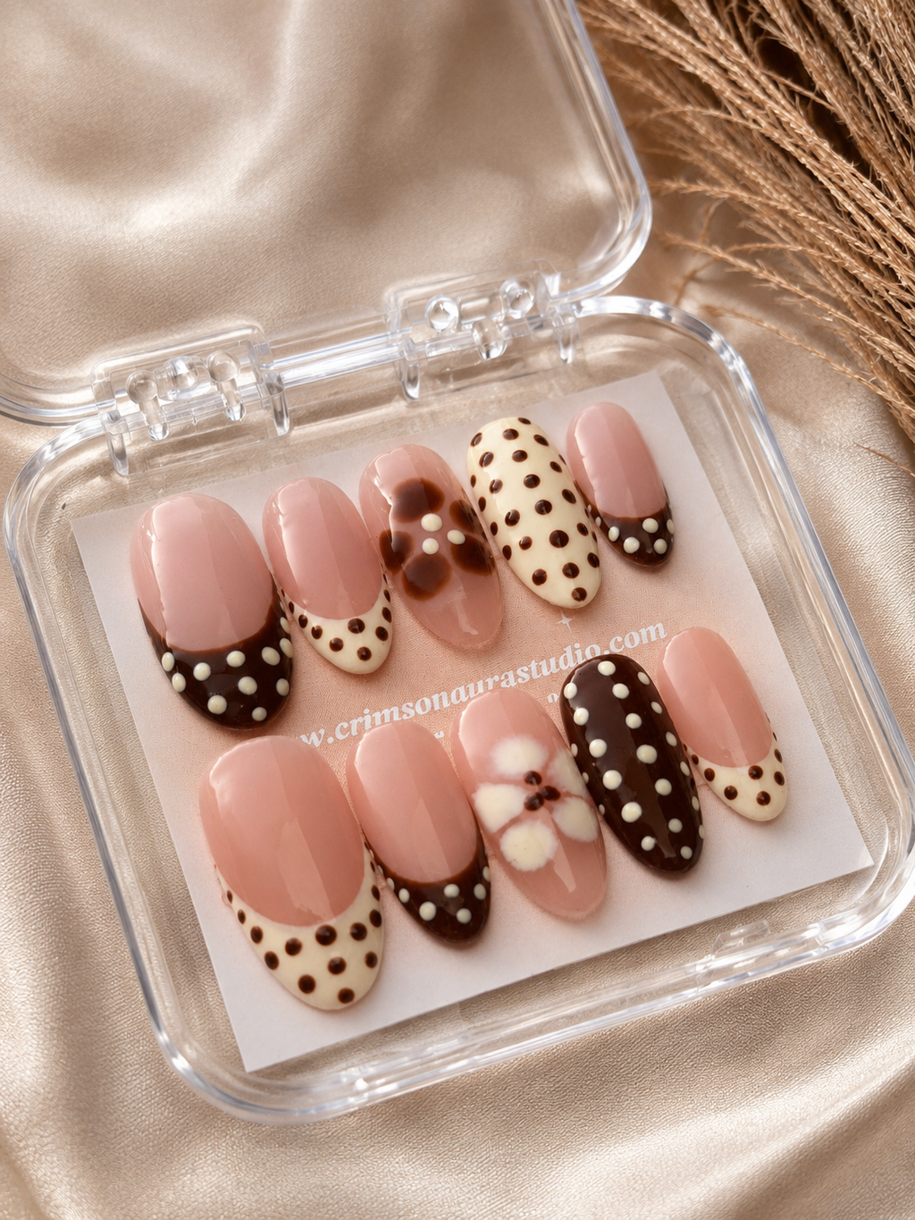 Cocoa Dot & Bloom